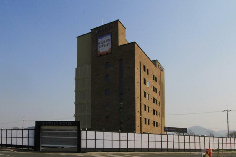 Perfect Hotel Kimhe Kültér fotó